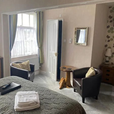 Guest house The Leeway
